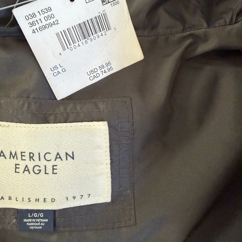 *NWT* American Eagle AE Puffer Vest - Picture 2 of 7